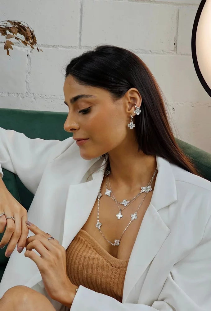 Colar Inspiração Virginia VC no Ródio Branco