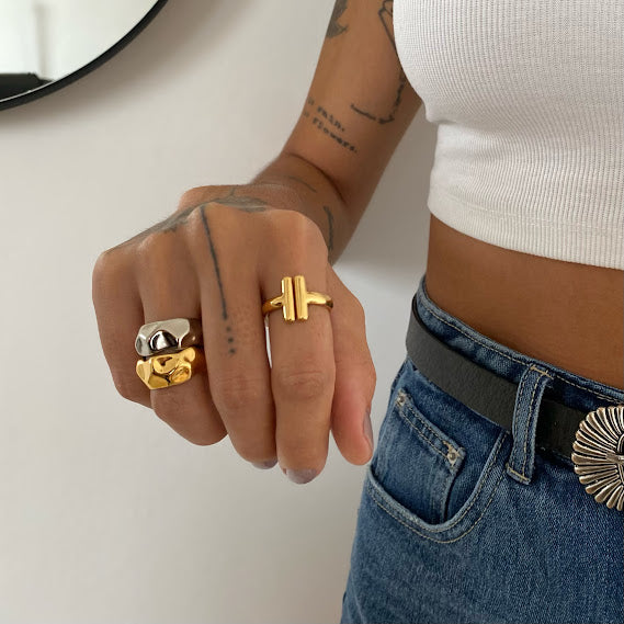 Trio de Anéis: Banhado a ouro 18k e Ródio branco