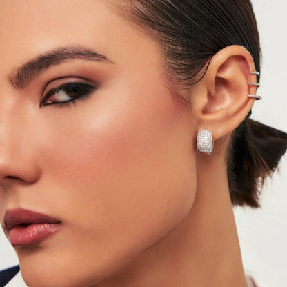 Brinco Argola com 7 fileiras Cravejadas