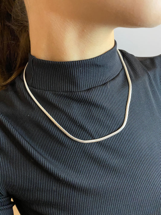 Choker Malha Expessura Fina Banho de Prata