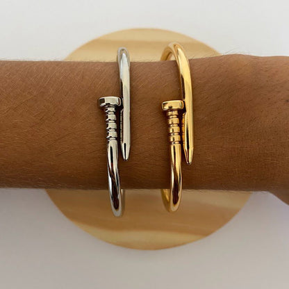 Pulseira Prego Inspiração Lisa - Banhada a Ouro 18K