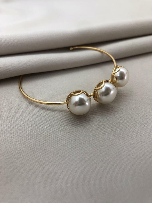 Bracelete com 3 Pérolas no Banho de Ouro