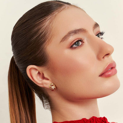 Brinco Trançado e Vazado com Zirconeas