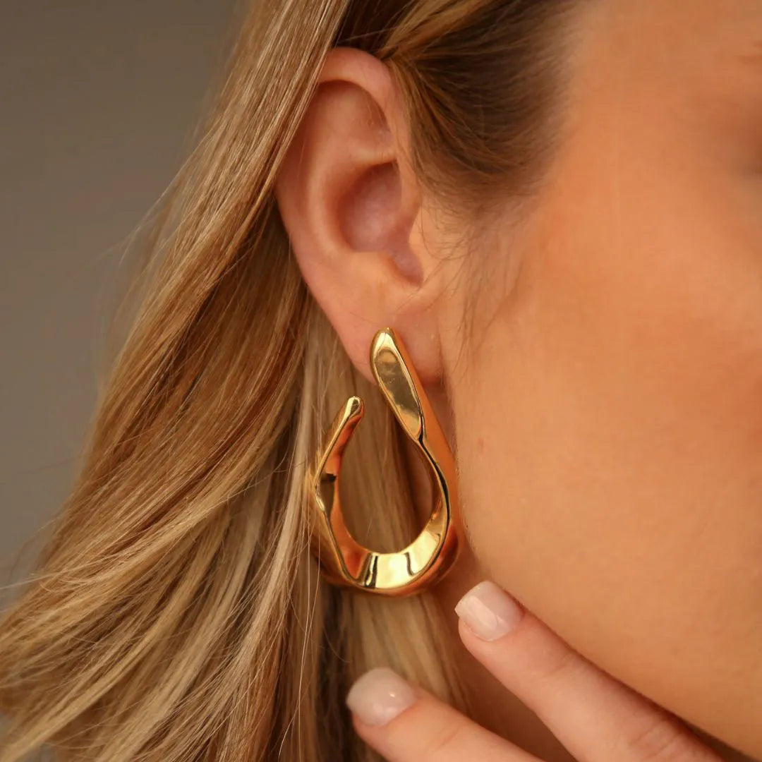 Brinco Jade Gota Orgânica Vazada - Banhada a Ouro 18k